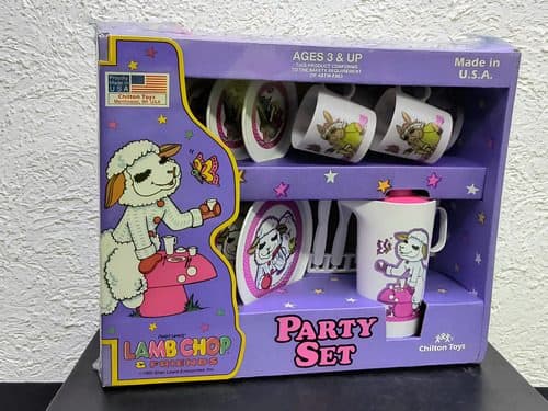 Juego De Té Vintage Lamb Chop & Friends Chilton Toys 1993 Blanco Con Morado Y Rosa — Decoración vintage, años 90s