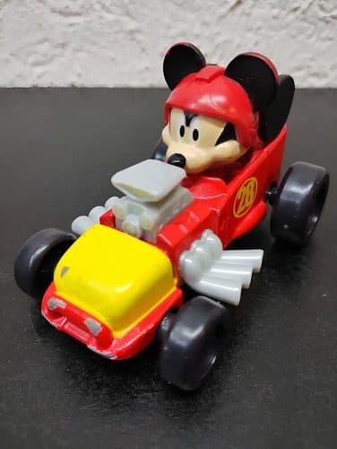 Carro Mickey Mouse Disney Mattel Año 2016 Original Mickey Mousse Rojo Con Amarillo