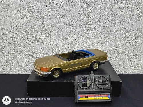 Mercedes-benz 560 Sl Hip Yick Int. 1988 Vintage Con Detalle Dorado Oscuro Mercedes-benz 560 Sl