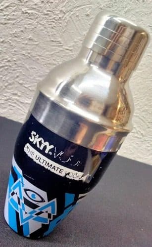 Shaker Mezclador De Bebidas Sky Vodka Acero Inox Colección Plateado — Coleccionables vintage