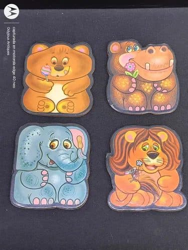 Set Portavasos De Animales Vintage Años 80's 4-pack Animales Vintage Naranja Oscuro — Decoración vintage, años 80s