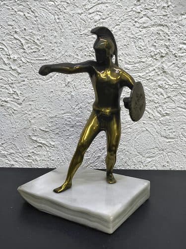 Figura De Metal Vintage Guerrero Griego Espartano En Mármol Dorado Oscuro — Coleccionables vintage