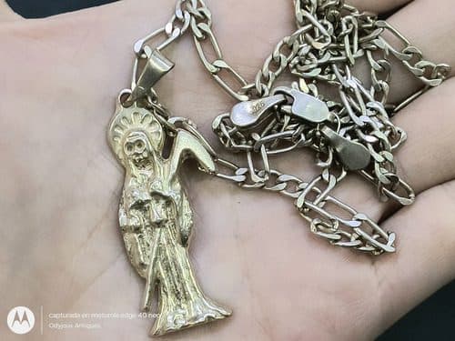 Cadena Tipo Cartier Dije Santa Muerte Latón Con Baño D Plata Plateado — Coleccionables vintage