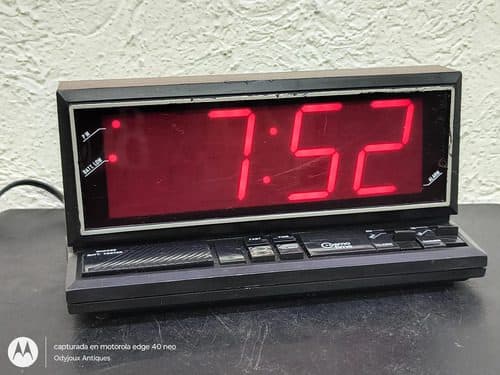 Reloj Alarma Digital Cosmo Time Jumbo E-805 Vintage Rtro 80s Madera