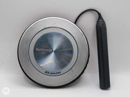 Discman Panasonic Sl-ct520 Cd/mp3 Y Convertidor D Batería Aa Plateado Con Azul