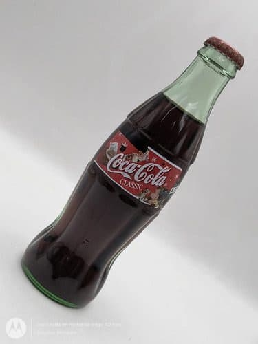 Botella Coca Cola Classic Holiday 2002 Santa 8oz Sellada Botella Coca Cola Classic Holiday 2002 Santa Claus 8oz Sellada Original