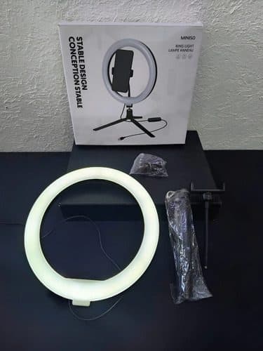 Ring Ligth Miniso Aro De Luz Led 8 Pulgadas Trípode De Mesa Negro Blanco Frío