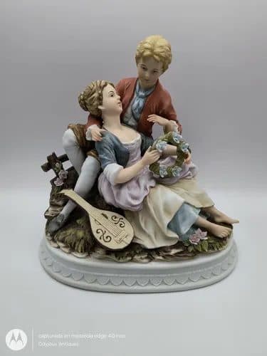 Escultura Porcelana Enamorados By Andrea Sadek Japón Vintage Varios