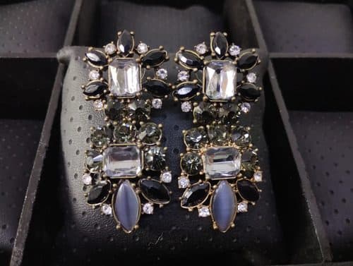 Aretes Largos Forma De Diamante De Cristal Cuadrados Humo Negro — Coleccionables vintage