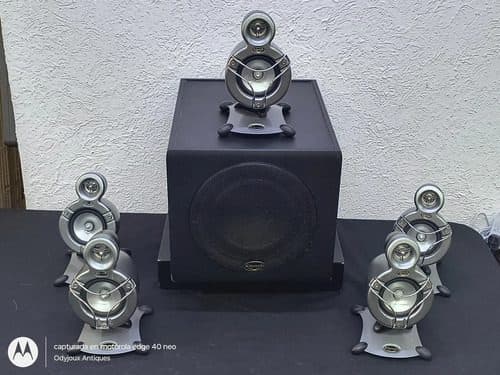Sistema De Audio Klipsch Promedia Gmx D 5.1 Para Computadora Negro Y Gris