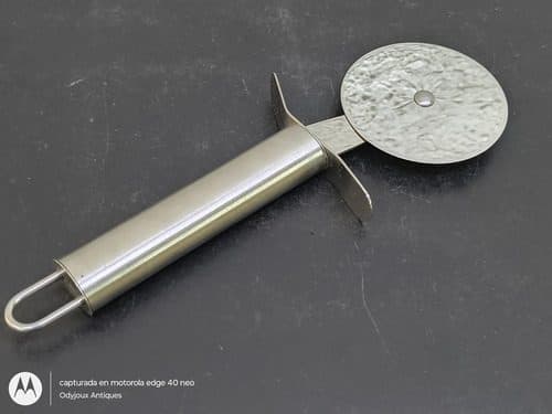 Cortador Rueda Para Pizza De Acero Inoxidable De Lujo Plateado — vintage México