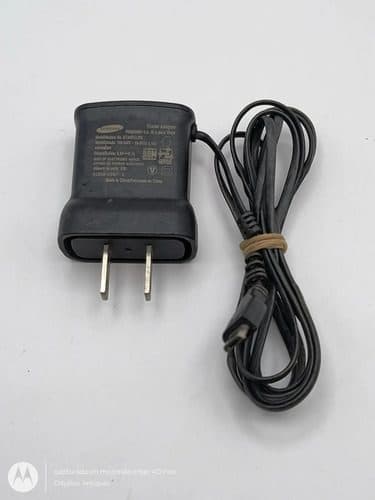 Cargador Samsung 0.7amp Micro Usb Mod. Eta0u10jbs Vintage Negro