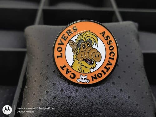 Pin/broche Metalico Animado Alf Cat Lovers Asociation 3.4cm Naranja Alf Cat Lovers Asociation — Coleccionables vintage