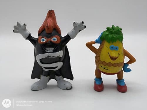 Par Figuras Frutas Boing Vintage 90's Piña Y Fruta Incógnita