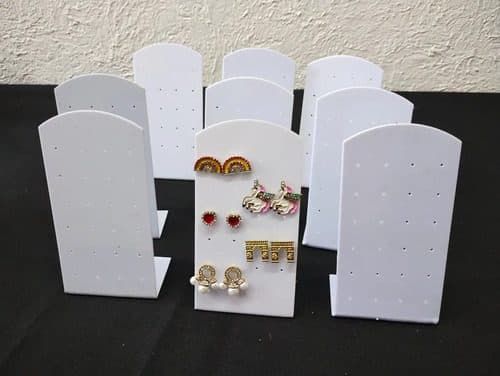 Exhibidor Aretes Placa Blanco Acrílico 14cm Lote 9pz Blanco — Coleccionables vintage