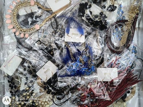 Lote De Maxi-collares Joyeria Saldos 34pzas Bisutería Negro Varios Colores