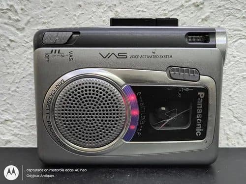 Grabadora Portátil De Cassette Panasonic Rq-l30 Con Detalle — Audio vintage, años 80s