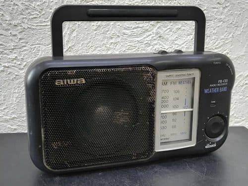 Radio Aiwa Fr-c33 Weather Band Am/fm Vintage No Funciona Negro