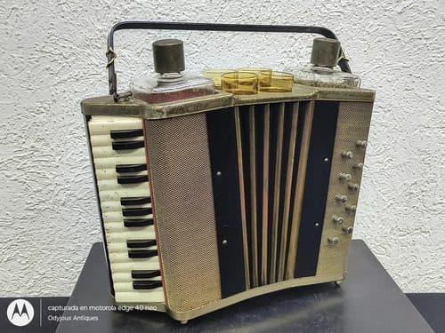 Licorera Antigua Acordeón Caja Musical Vintage Japonesa 60's Negro