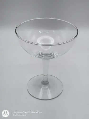 Copa De Champagne Y Vino Vintage De Cristal Facetado Retro
