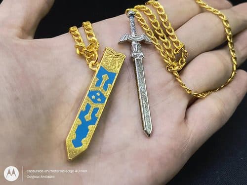 Collar Colgante Espada De Link Of Zelda Nintendo Dorado Con Azul — Coleccionables vintage, años NOW