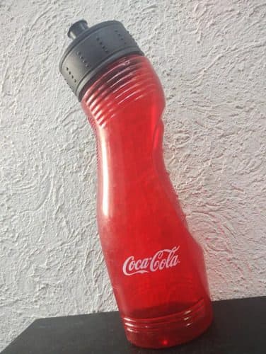 Cilindro Deportivo Coca Cola Botella Para Agua Rojo 1 Litro Rojo
