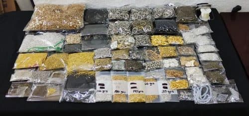 Lote Insumos De Bisuteria Cadena Dijes Ganchos Argollas 8kg — Coleccionables vintage