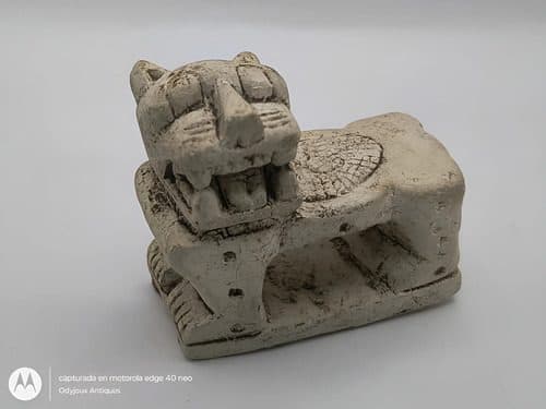 Escultura Jaguar Maya De Cerámica/yeso Hechura Tipo Piedra Beige