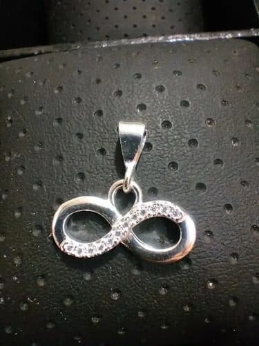 Dije Infinito Con Zirconias En Plata Fina .925 Plateado — Coleccionables vintage