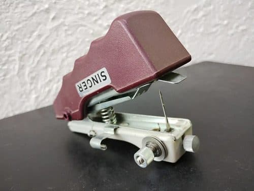 Mini Maquina De Coser Singer Funcionando Usada Original Marrón