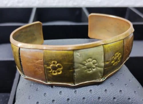 Brazalete Antiguo Estilo Hindú Dorado Latón Grosor 2.4cm Dorado Oscuro Claro Rosado 7 Cm 43.18 Cm — Coleccionables vintage