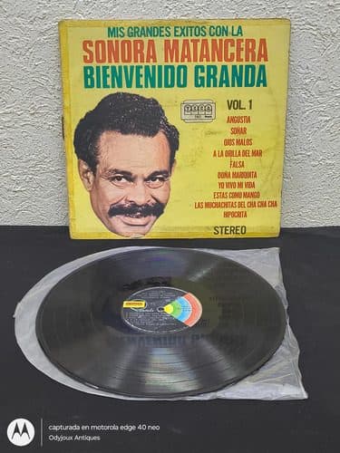 Disco Vinilo Bienvenido Granda Exitos Con Sonora Matancera Estándar