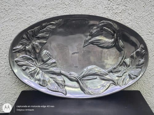 Bandeja Charola Ovalada Claveles De Pewter Decoración 36.5cm Plateado