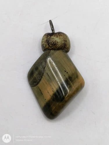 Dije De Cuarzo Ojo De Tigre Forma Rombo Antiguo 3.5cm Ocre — Coleccionables vintage